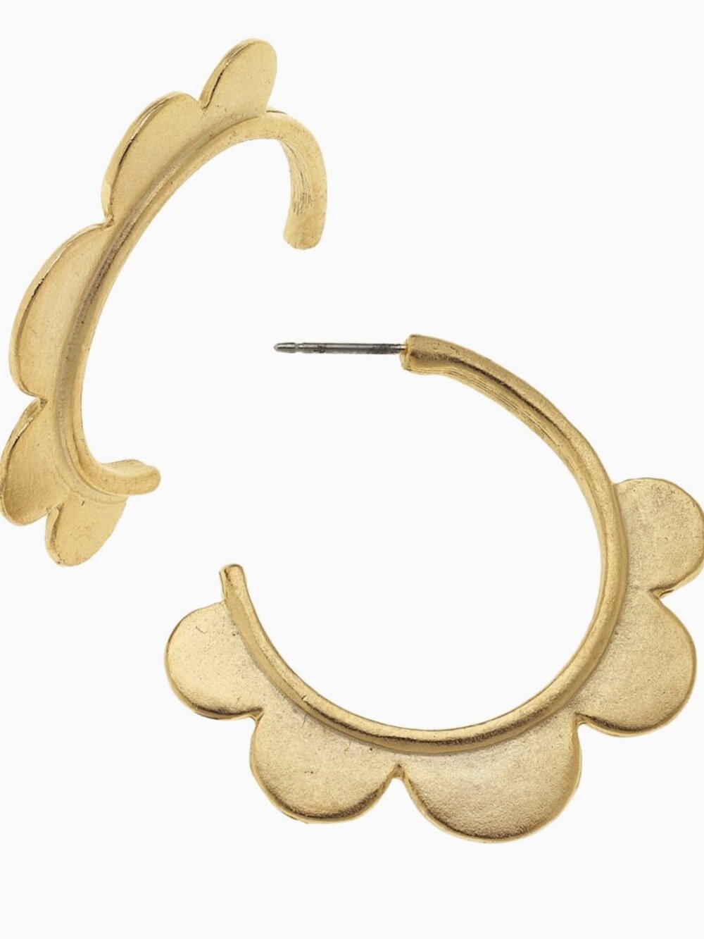 Adorable! Susan Shaw Gold Scallop Hoop Earrings — Elevated Everyday - Picture 3 of 4